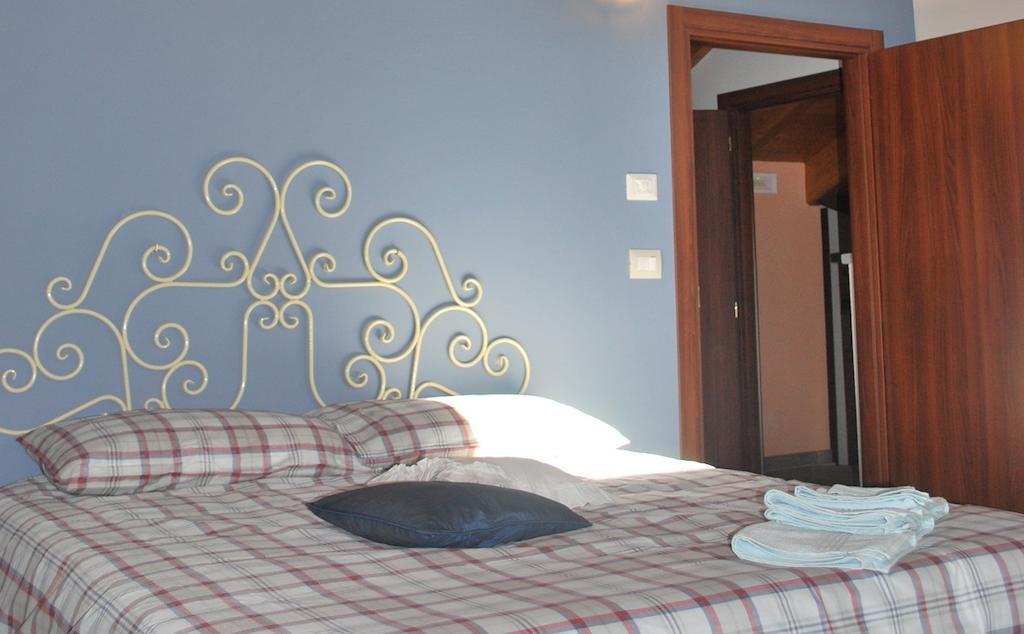 Agriturismo Fruttirossi Trofarello Номер фото